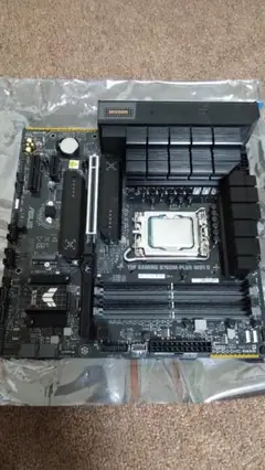 ASUS TUF GAMING B760M-PLUS WIFI II 本体