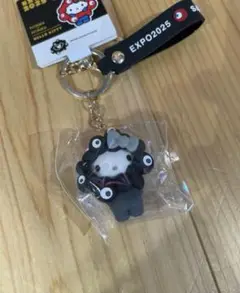 本日発売❕万博会場限定 なりきりサンリオ立体マスコットストラップ黒ハローキティ