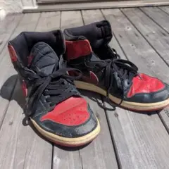 2001エアジョーダン1Nike 黒 赤 ハイカットビンテージ