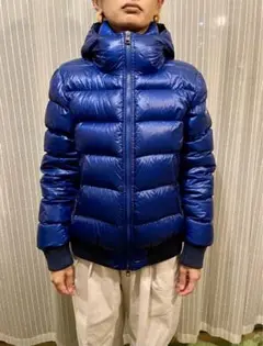 モンクレールmonclerダウンジャケット・メンズ・レディース・レア色・Sサイズ