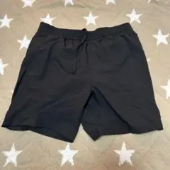 黒 無地 ショートパンツ