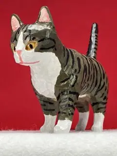 猫　キジ白　(歩き) 　木彫り　置物