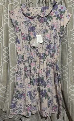 新品未着用タグ付き❣️a.g.plusの花柄ワンピース