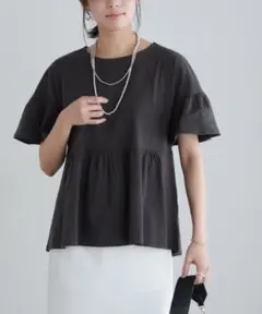 ギャザーフリルスリーブTシャツ
