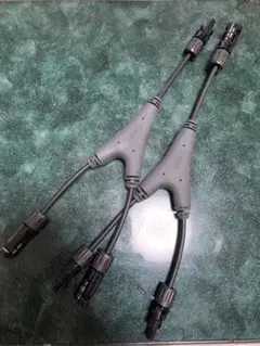 太陽光パネル　Y型分岐コネクタ 電設資材 新品　①
