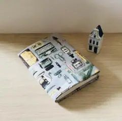 文庫本ブックカバー　ハンドメイド　レトロなステーショナリー柄