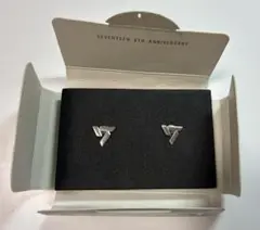 SEVENTEEN 8周年　ピアス