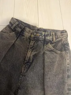 jeanasis パンツ　デニム　タック　サイズS ほぼ未使用！