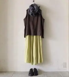 ネストローブ　リネンパンツ