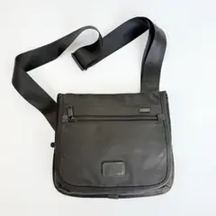 Item thumbnail for item 8813f9f9-9276-4f24-8c00-64a3a40364a7