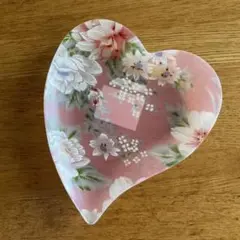 ハート型花柄小物入れ