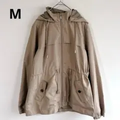 4551【美品】マウンテンパーカー　フード付き2way ジャンパー　春秋アウター