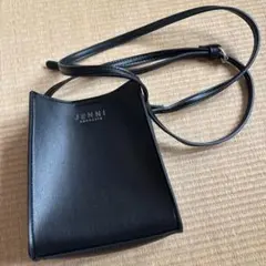 JENNI ブラック ショルダーバッグ