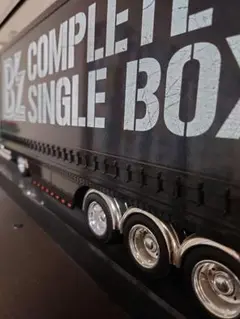 邦楽 B'z COMPLETE SINGLE BOX Trailer Edition 楽天市場】B'z COMPLETE SINGLE BOX Trailer Edition