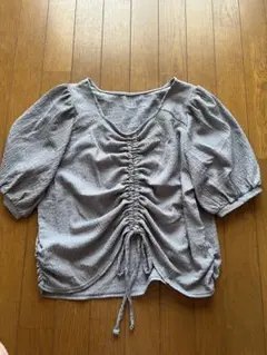 グレー ギャザー入り 半袖シャツ Mサイズ