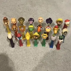 PE'Zアニメキャラクター ペッツ　ディスペンサー 22個セット　PEZ
