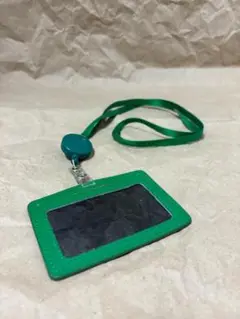 グリーン　ネックストラップ