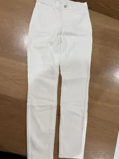 ユニクロ　スキニーパンツ　ホワイト　xs 低身長