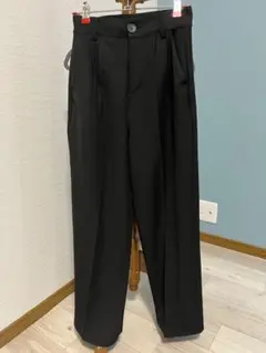 GRLブラックセンタープレスパンツ