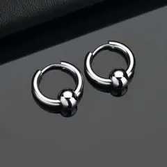 ✴️ボールデザインピアス　フープ　メタル　メンズ　ボディーピアス✴️
