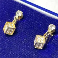 Item thumbnail for item 41fb8b97-eadf-4e5c-9b42-83b5a53bda6b
