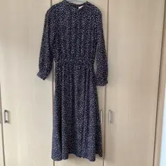 長袖ワンピース紺系