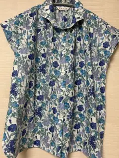 【お値下げ】今季商品　花柄 コットン半袖ブラウス　フレンチスリーブ　フリーサイズ