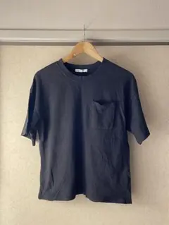 シンプル黒半袖Tシャツ ポケット付き