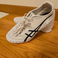 美品ASICS GUNLAP3 スパイクシューズ ホワイト size:23.5