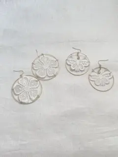 花と蝶のレースデザインピアス 2ペア