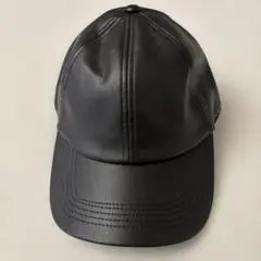 GAP ブラック フェイクレザー　キャップ　帽子　ギャップ