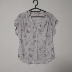 【値下げしました】花柄 半袖シャツ 薄いベージュ VIS フリーサイズ