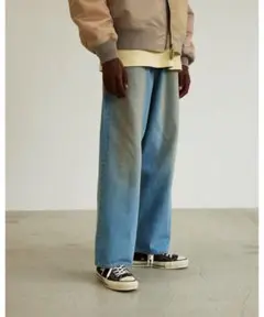 BEAMS ワイドフィット デニムパンツ