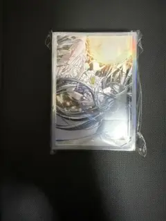 遊戯王　夢中の抱擁　スリーブ　ニューロン 中古品