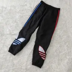 【目黒蓮着用】adidas　ナイロンパンツ　トリコロール　黒　Ｓサイズ