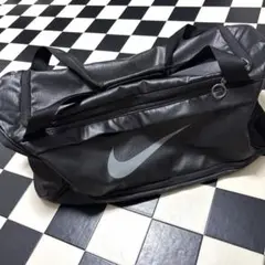 NIKE ナイキ　ダッフルバッグ ブラック　スポーツ　ジム　部活　修学旅行　学校
