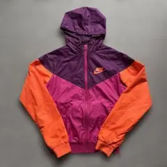 Nike フード付きウィンドブレーカー