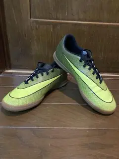 ナイキ フットサルシューズ
