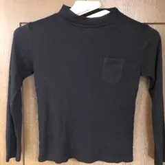 黒の長袖アンダーシャツ