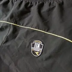 イタリア　DIADORAハーフパンツ　ブラックサッカー テニス　ユニセックス♪