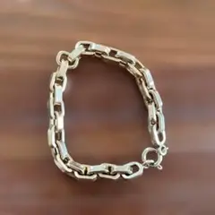 Item thumbnail for item cb0a7428-0319-4d02-9373-5bb9a2cb0c87