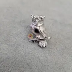ふくろう　フクロウ　ピンバッチ