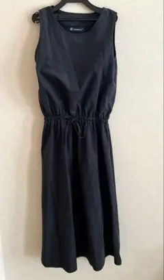as know as ブラックウエストリボン　ワンピース ノースリーブ　ベロア