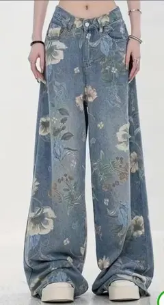 レディース　花柄　デニムパンツ　W66〜69