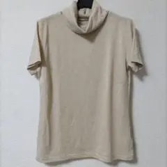 【オットーコレクション】ベージュ ラメ入り ハイネックTシャツ 半袖