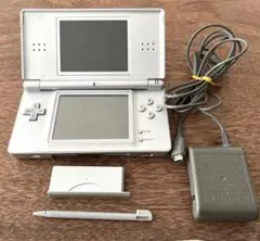 任天堂NITENDO DS Lite グロスシルバー