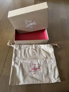 Christian Louboutin オリジナルボックスと保存袋