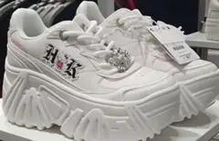 Bershka ハローキティ　hellokitty 靴　スニーカー　y2k 厚底