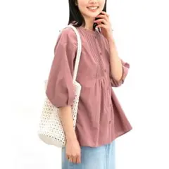 ハニーズ　６分袖ピンタックブラウス　M