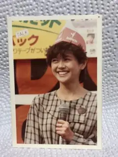 小泉今日子 82・83ライブパンフレット・生写真５枚・ポストカード・ポスター付 小泉今日子 82・83ライブパンフレット・生写真5枚・ポスト